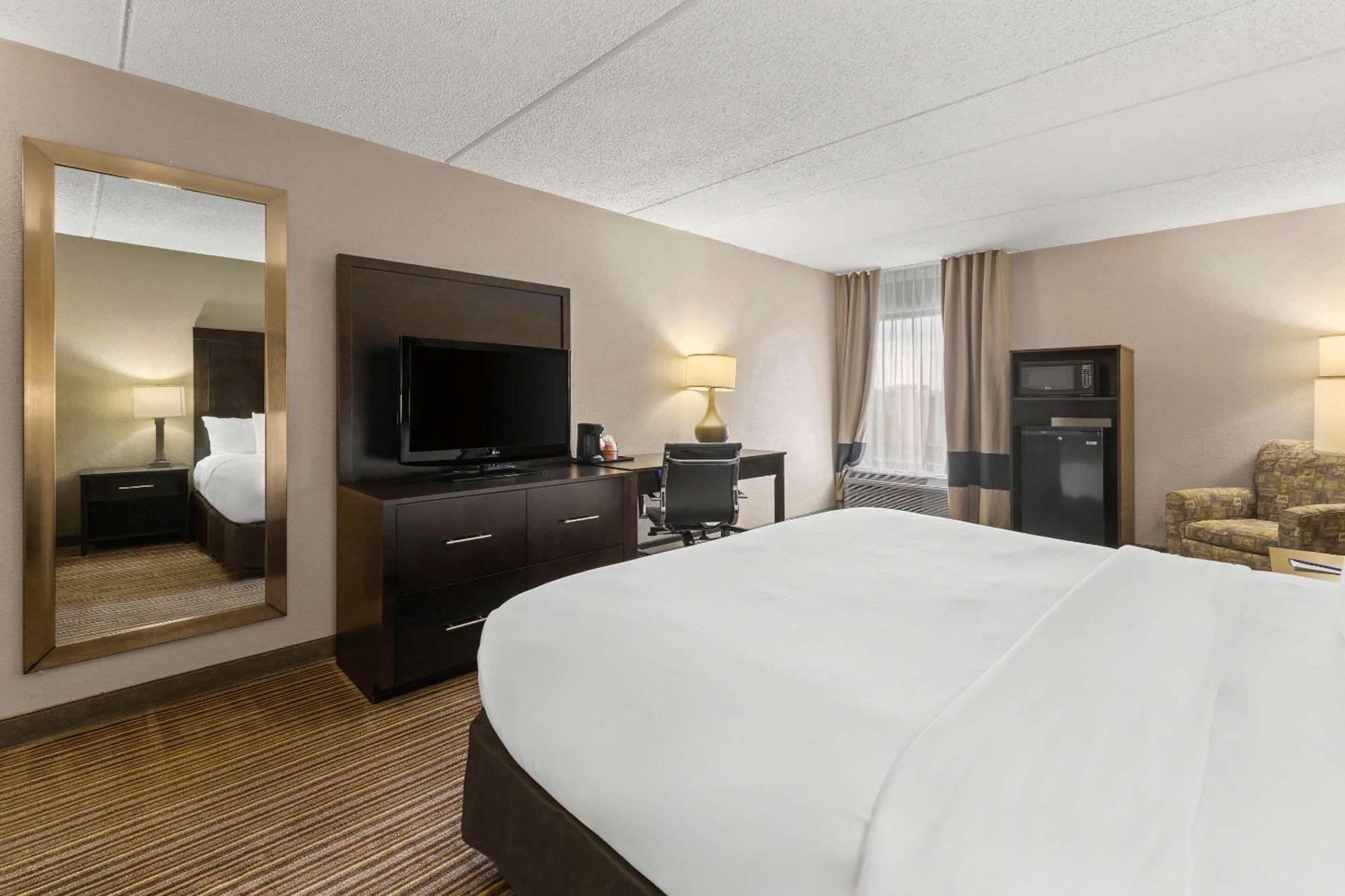 Comfort Inn Lehigh Valley West Fogelsville Exteriör bild