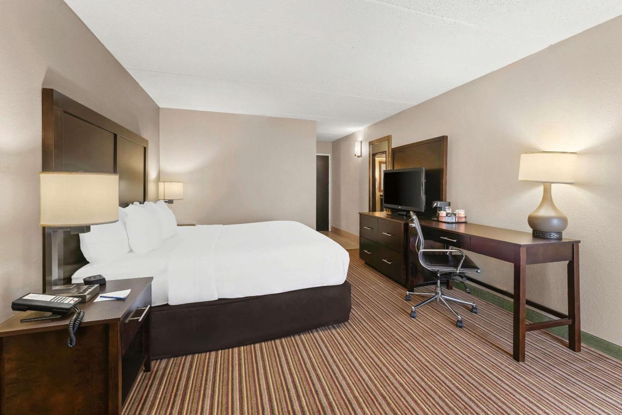 Comfort Inn Lehigh Valley West Fogelsville Exteriör bild