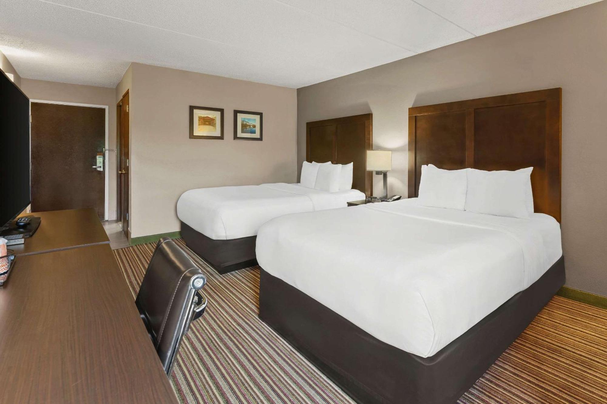 Comfort Inn Lehigh Valley West Fogelsville Exteriör bild