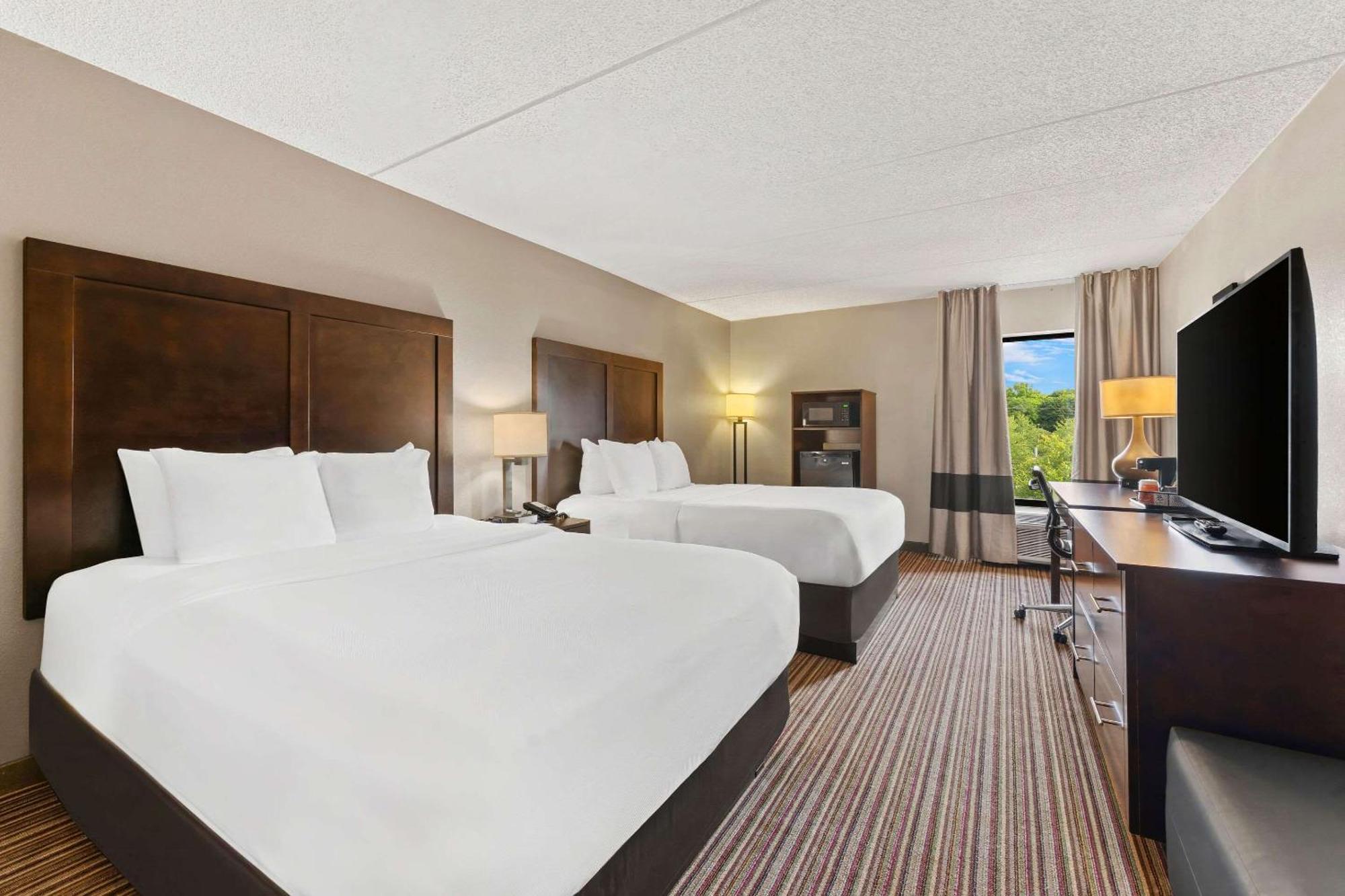 Comfort Inn Lehigh Valley West Fogelsville Exteriör bild
